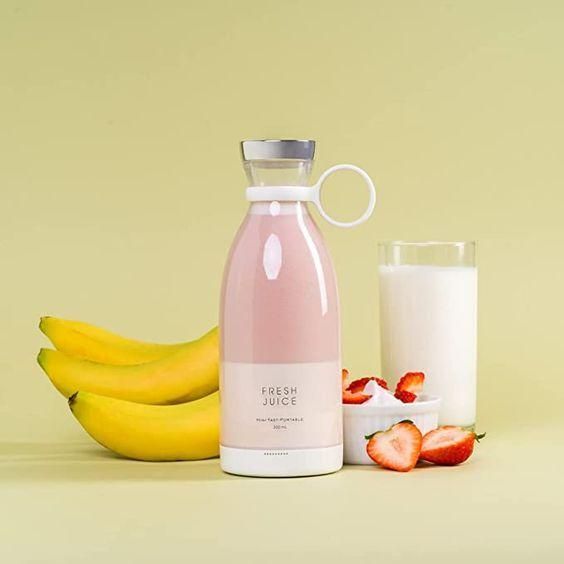 Traveller Portable Mini Juice Blender – USB Rechargeable Mixer.